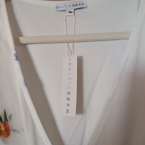 Baltic Born White Floral Maxi Dress - Picture 4 of 4